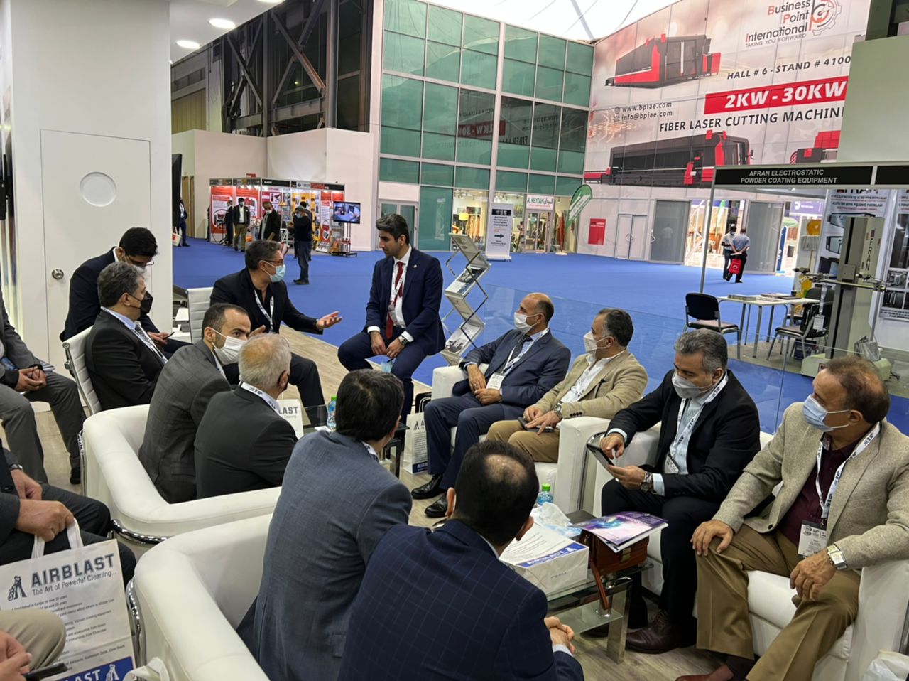 حضور مدیر عامل گروه صنعتی سوران به همراه هیئت مدیران انجمن تولید کنندگان سازه های فولادی ایران در نمایشگاه اکسپو 2022 دبی